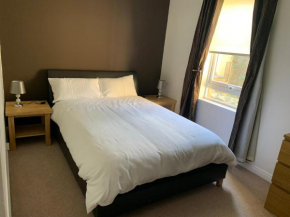 1 bedroom central flat with parking space